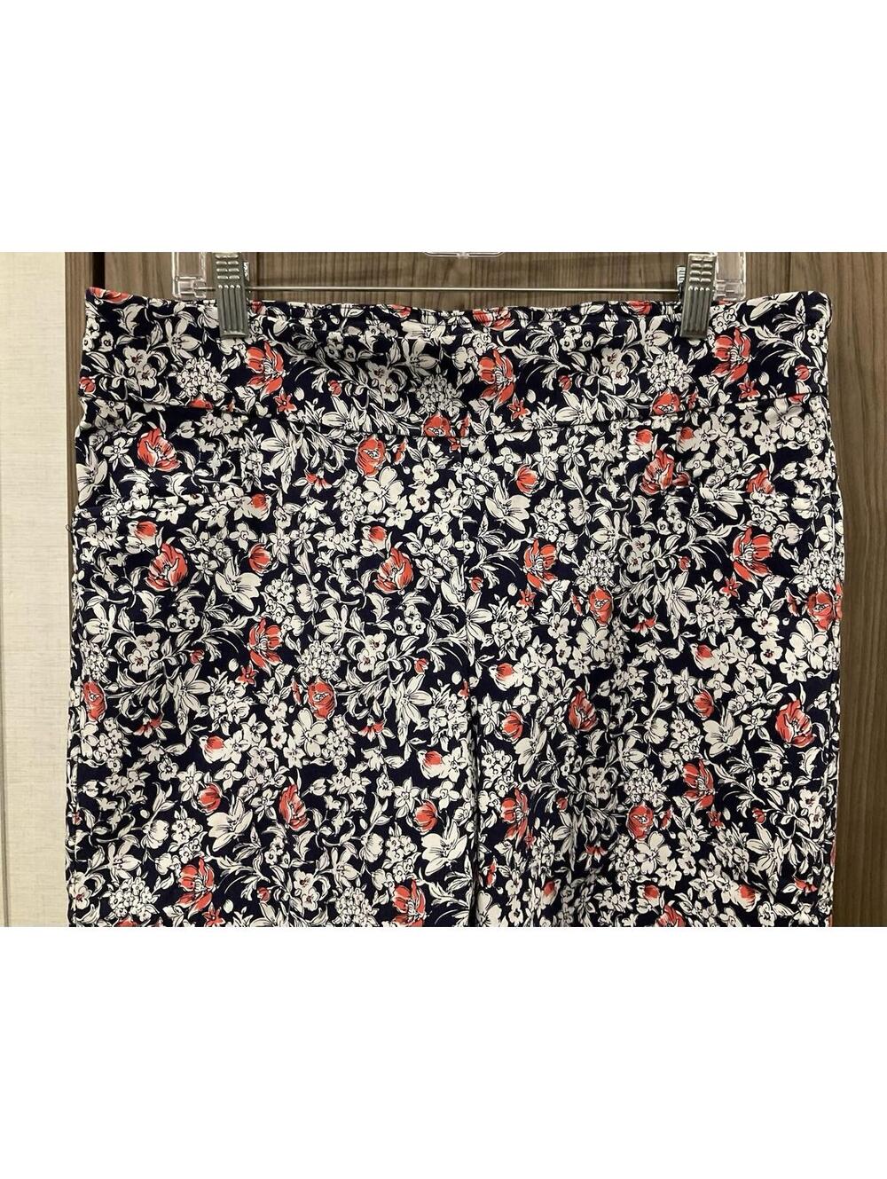Coral Bay Womens Blue/floral Elastic Waist Stretchy Capri Pants Size 18 - Picture 3 of 9